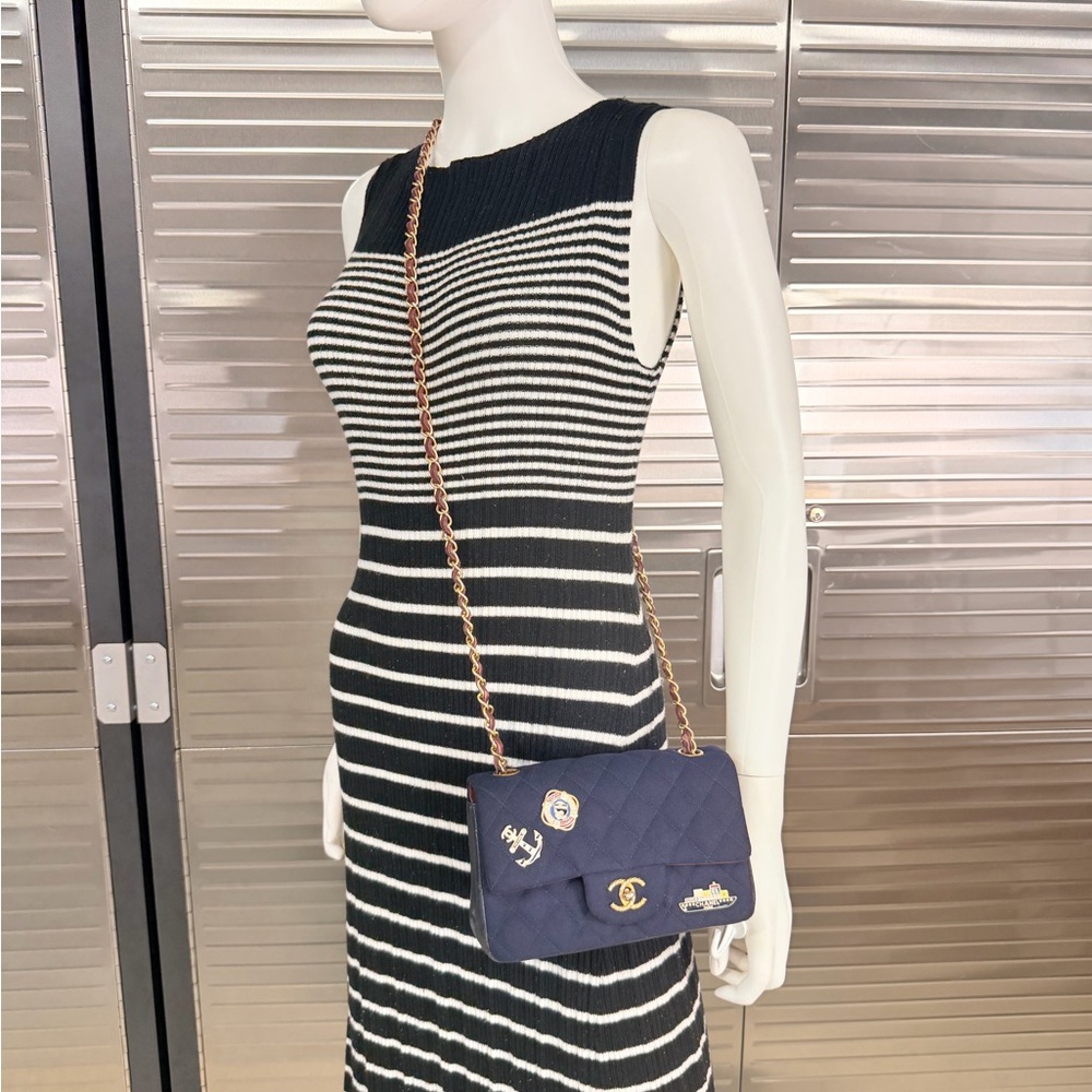 CHANEL Navy Quilted Paris Hamburg Charm Mini Flap Nautical - Picture 15 of 16